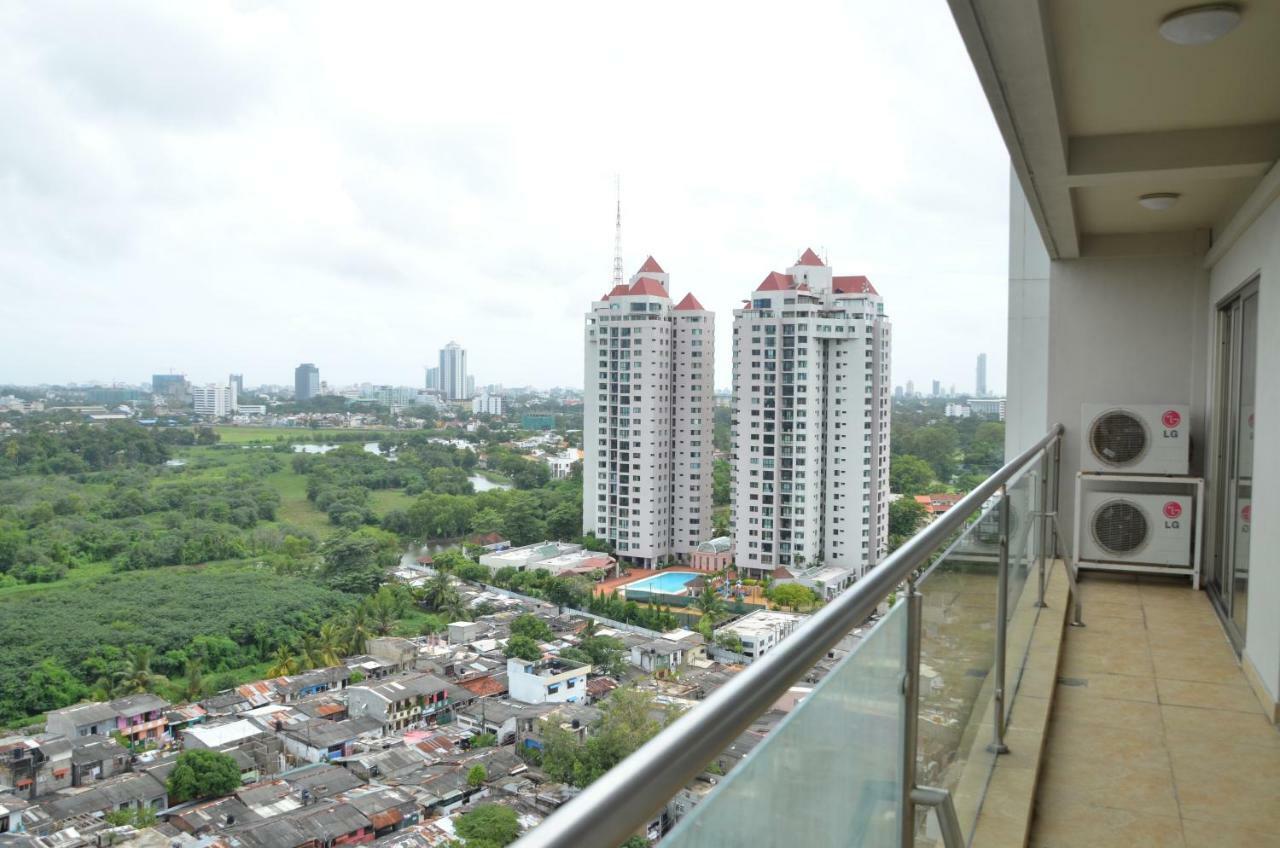 Atrium - Iconic Apartment Sri Jayewardenepura Kotte Esterno foto